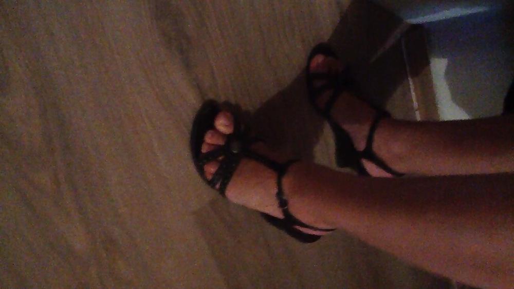 9P Beautiful Chilean toes