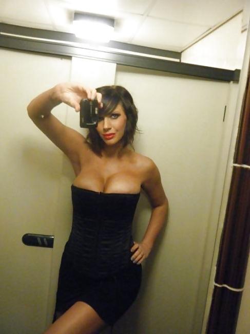 25P Super Sexy Bimbo Babe