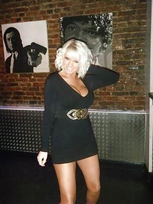 25P Super Sexy Bimbo Babe