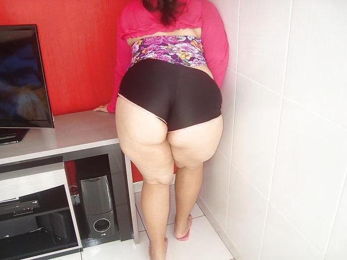 25P Brazilian Friends Big Butt II