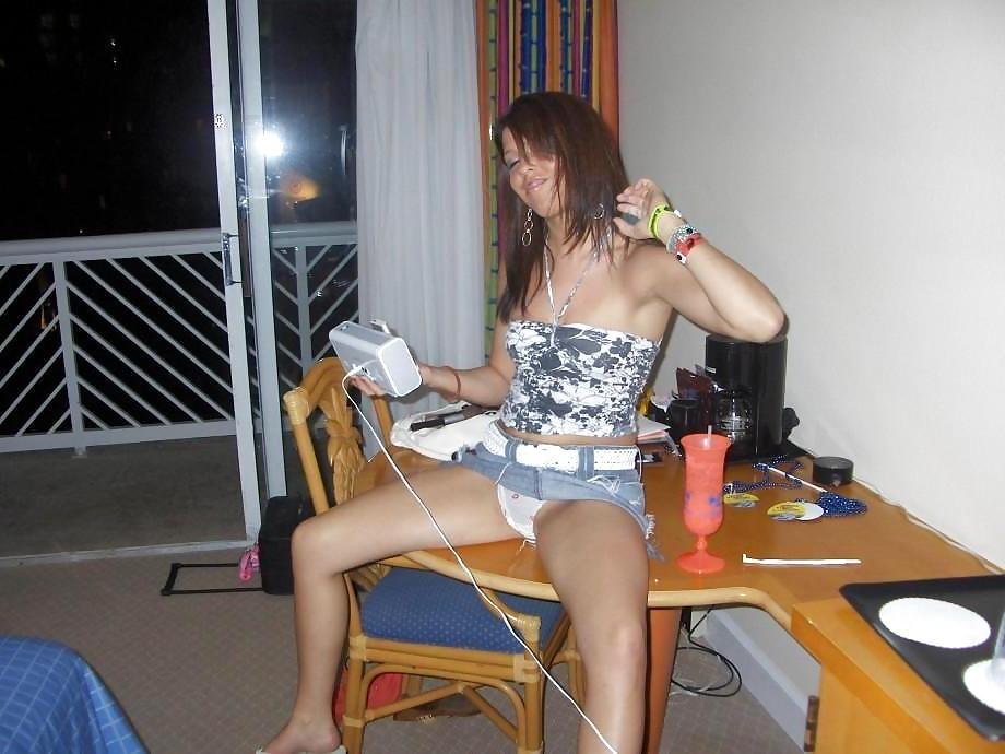 25P Upskirt sluts