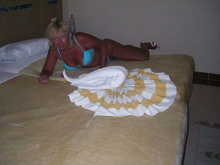 8P Mature home and at play