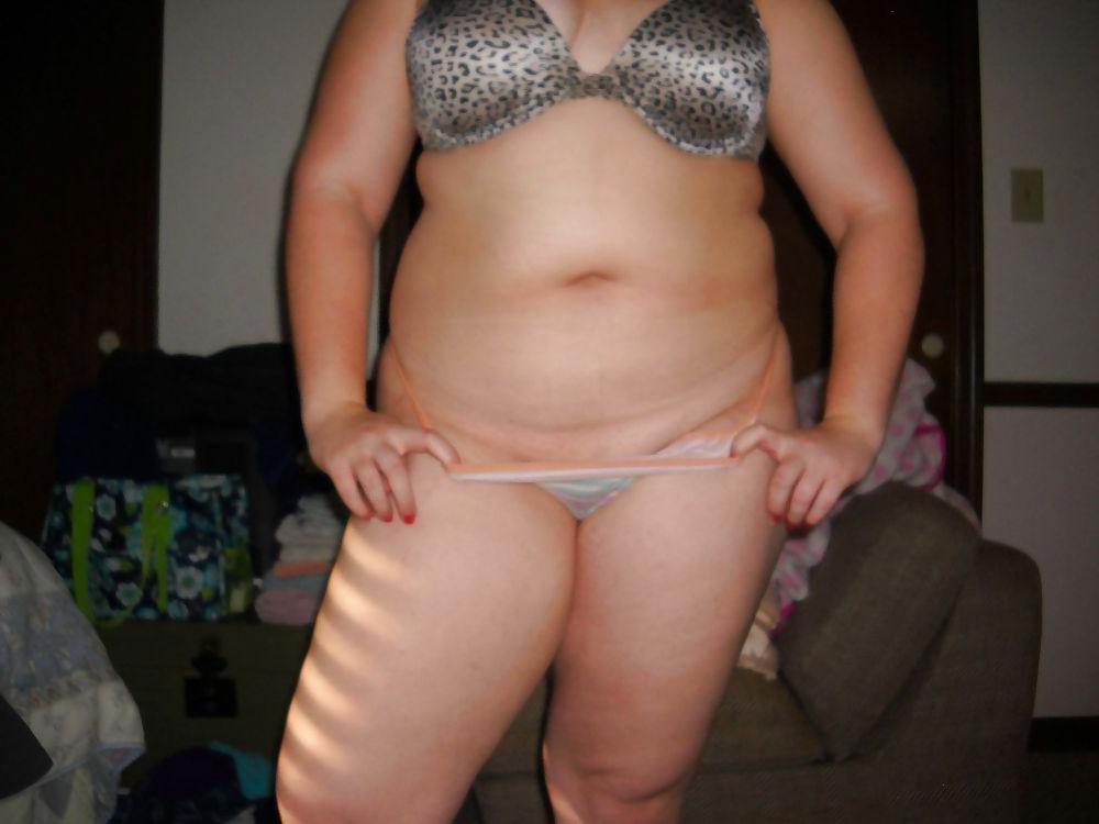 25P Fat whore Ashtyn shows pussy, tits, and spreads ass