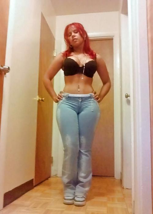 25P ASSES IN JEANS