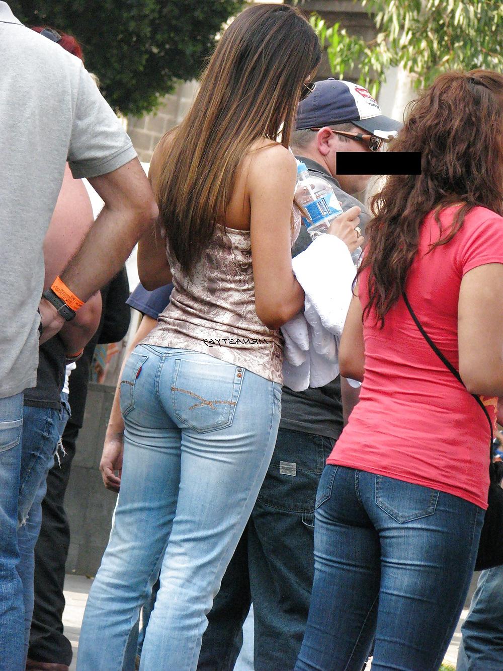 25P Wife In Tight Jeans #10