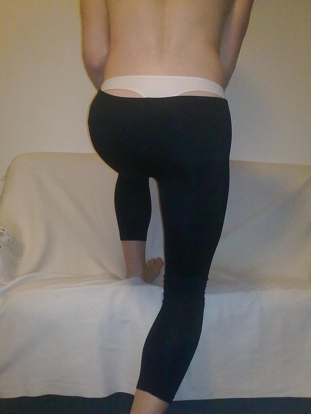 11P Leggings and white thong