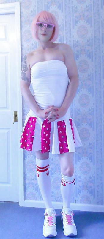20P Tranny Pretty Kitty Cheerleader part 2 ( naughty pics )