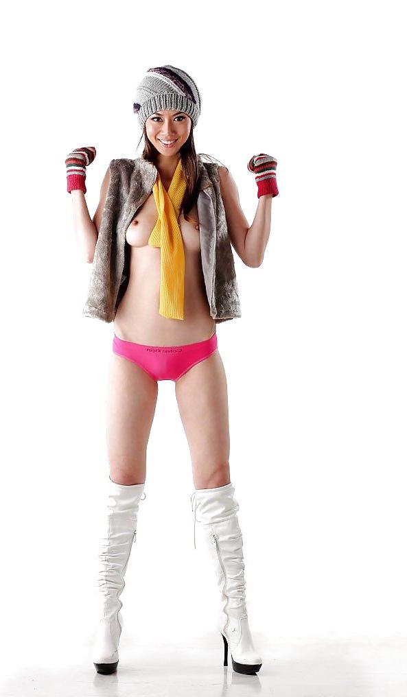 15P Chinese Girl Vinica