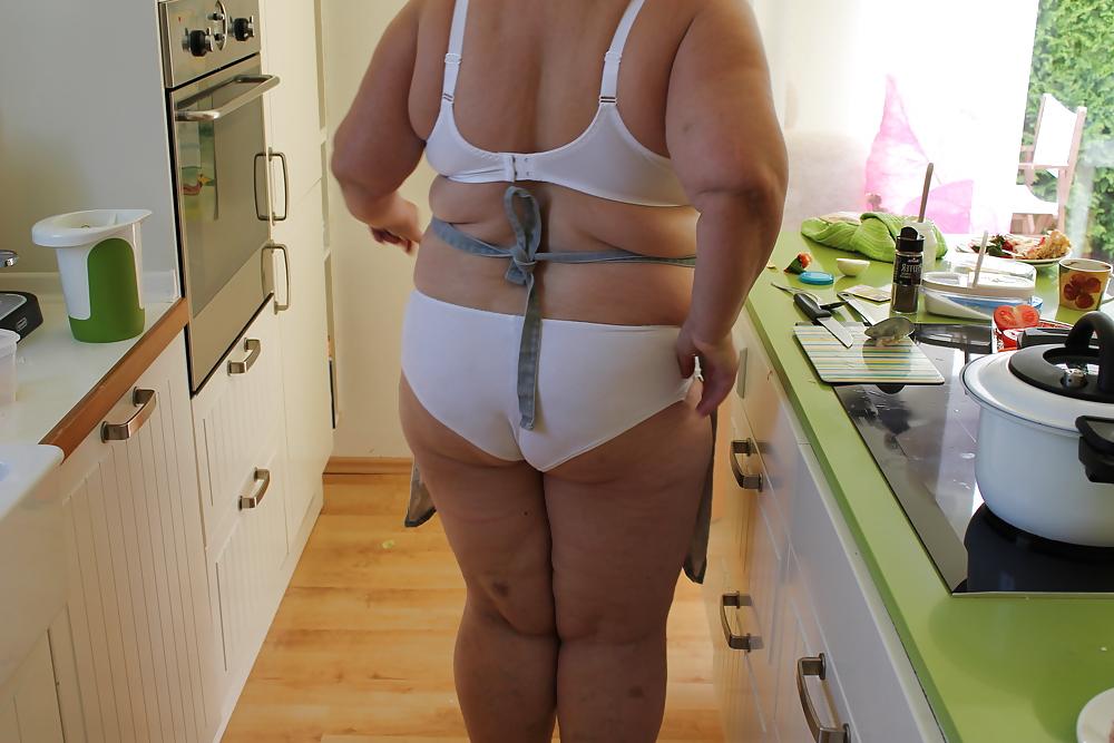 11P Fat german wife 