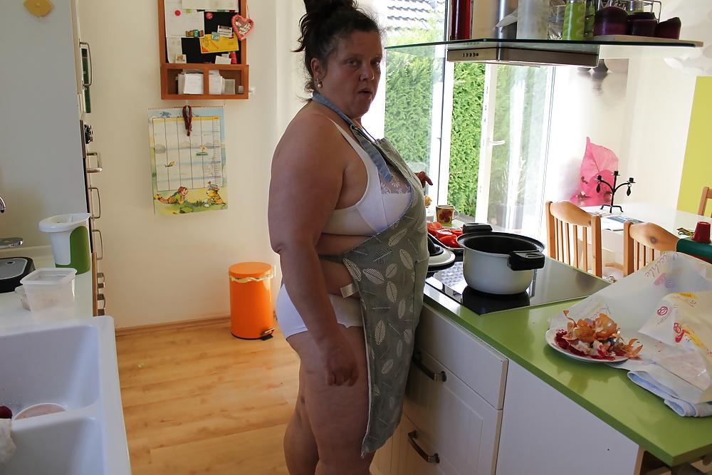 11P Fat german wife 