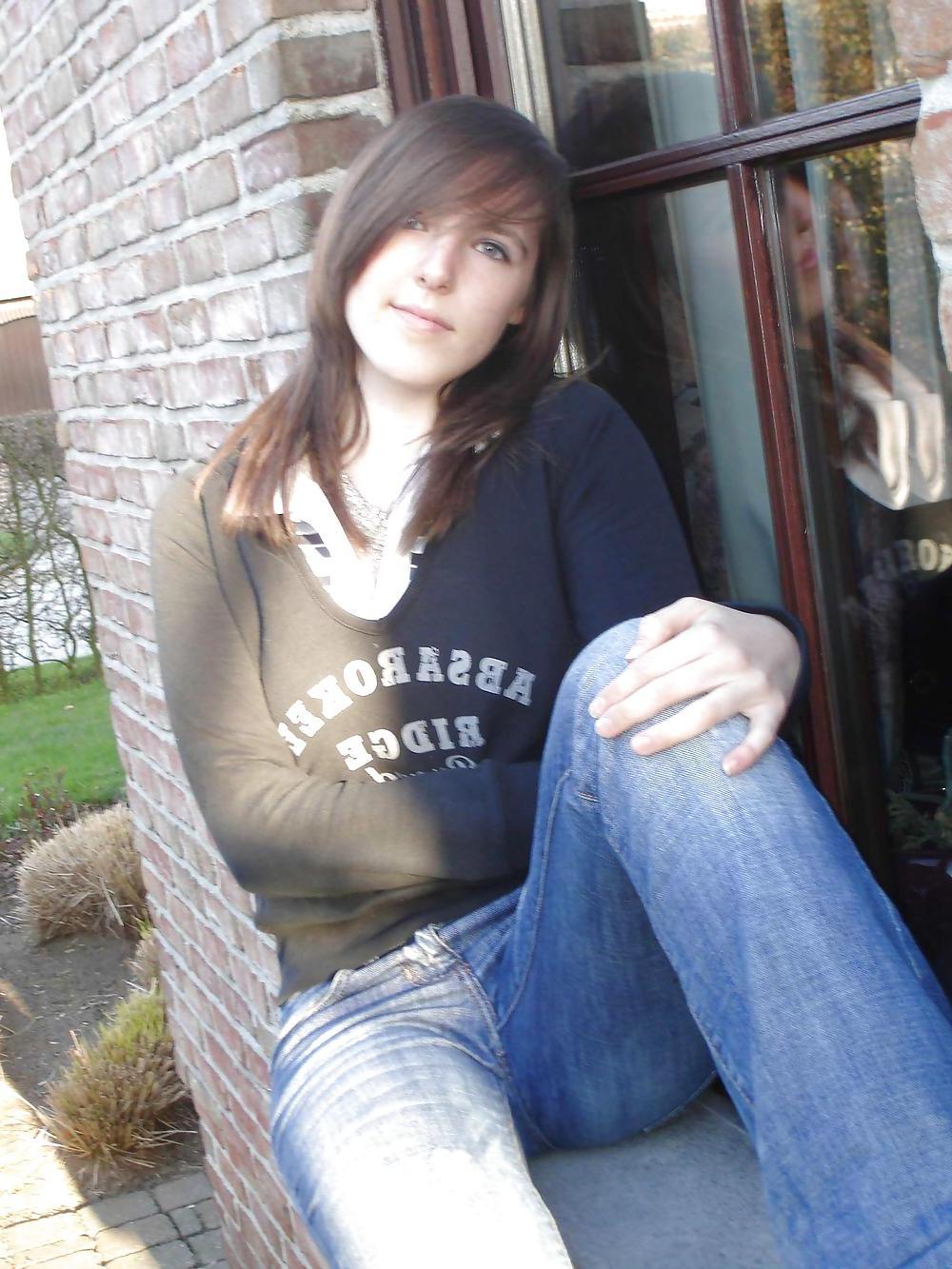 25P Queens in Jeans CLXXI
