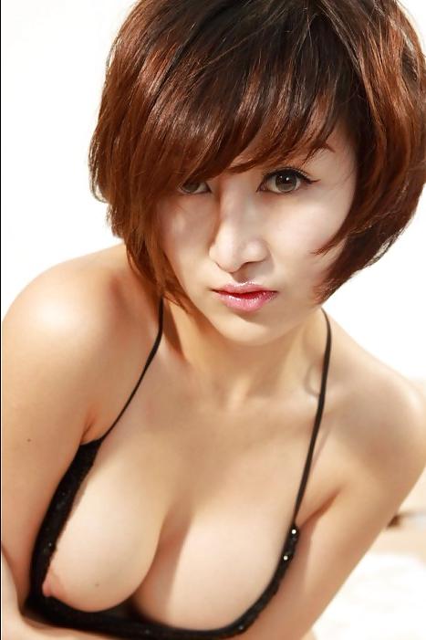 16P Chinese with hairy pussy