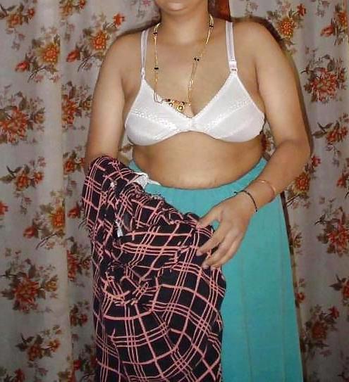 25P Indian curvy aunties & Housewife