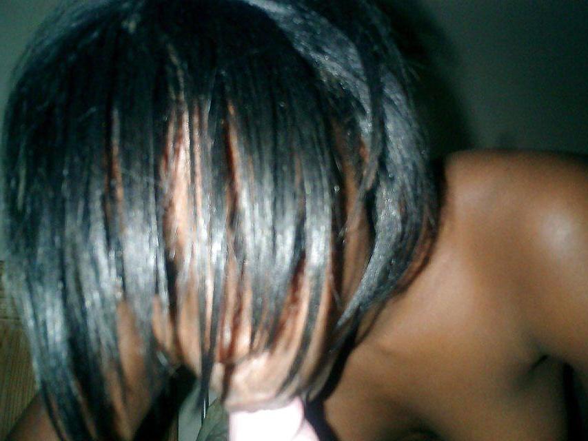 25P Sexy Short Haired Ebony