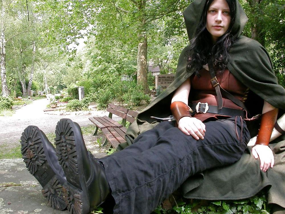 25P Gothic Foot Queens - Yavanna Fantasy