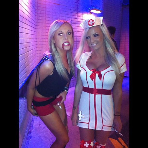 22P Hot blonde bimbo with great tits COMMENT