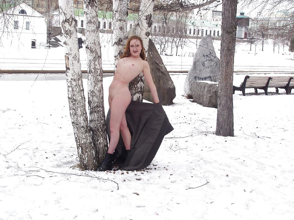 25P Public Nudity ( Snow ) 