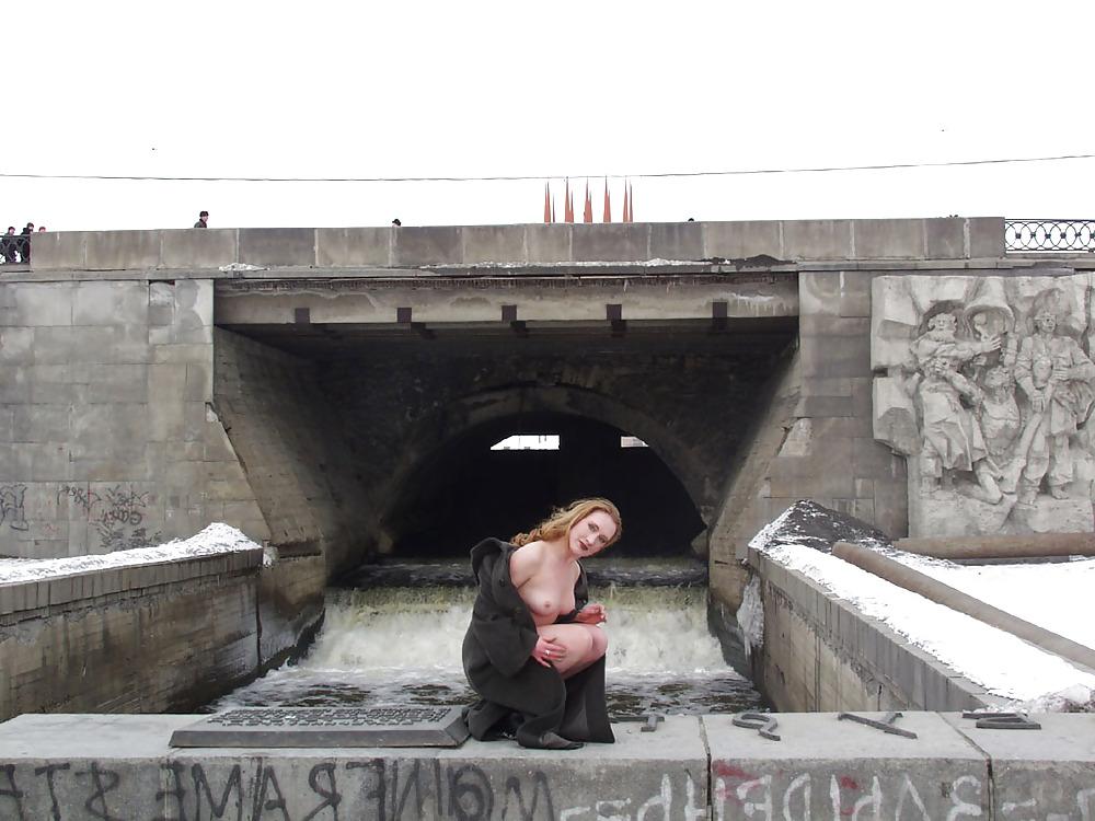 25P Public Nudity ( Snow ) 