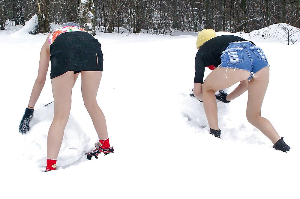 25P Public Nudity ( Snow ) 