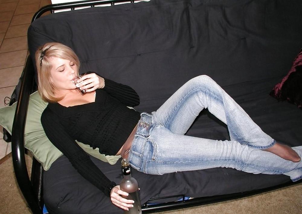 25P Queens in Jeans CLXXVI