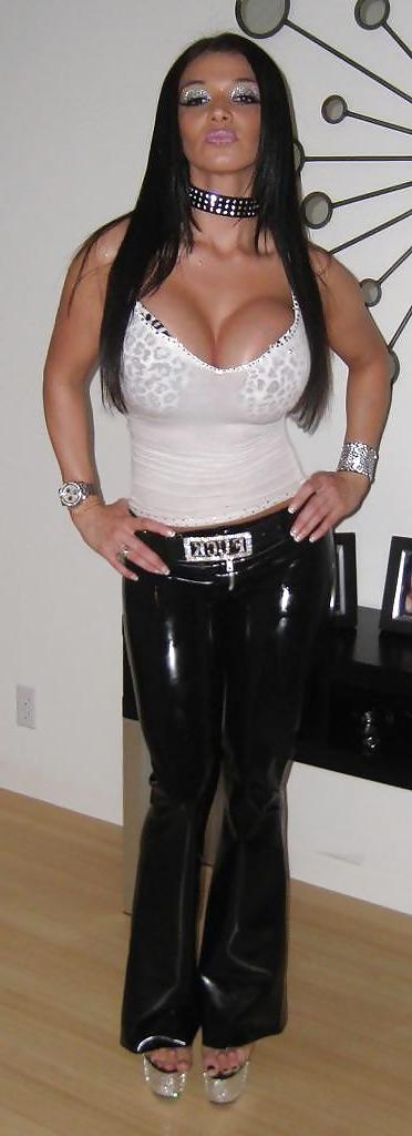 25P Andrea Hot Bimbo Doll!