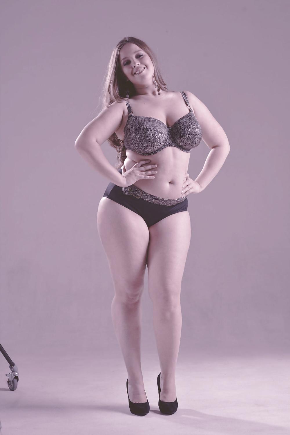 25P Thick girls