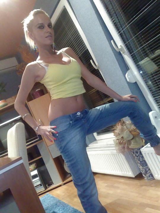 25P Queens in Jeans CLXXXVI