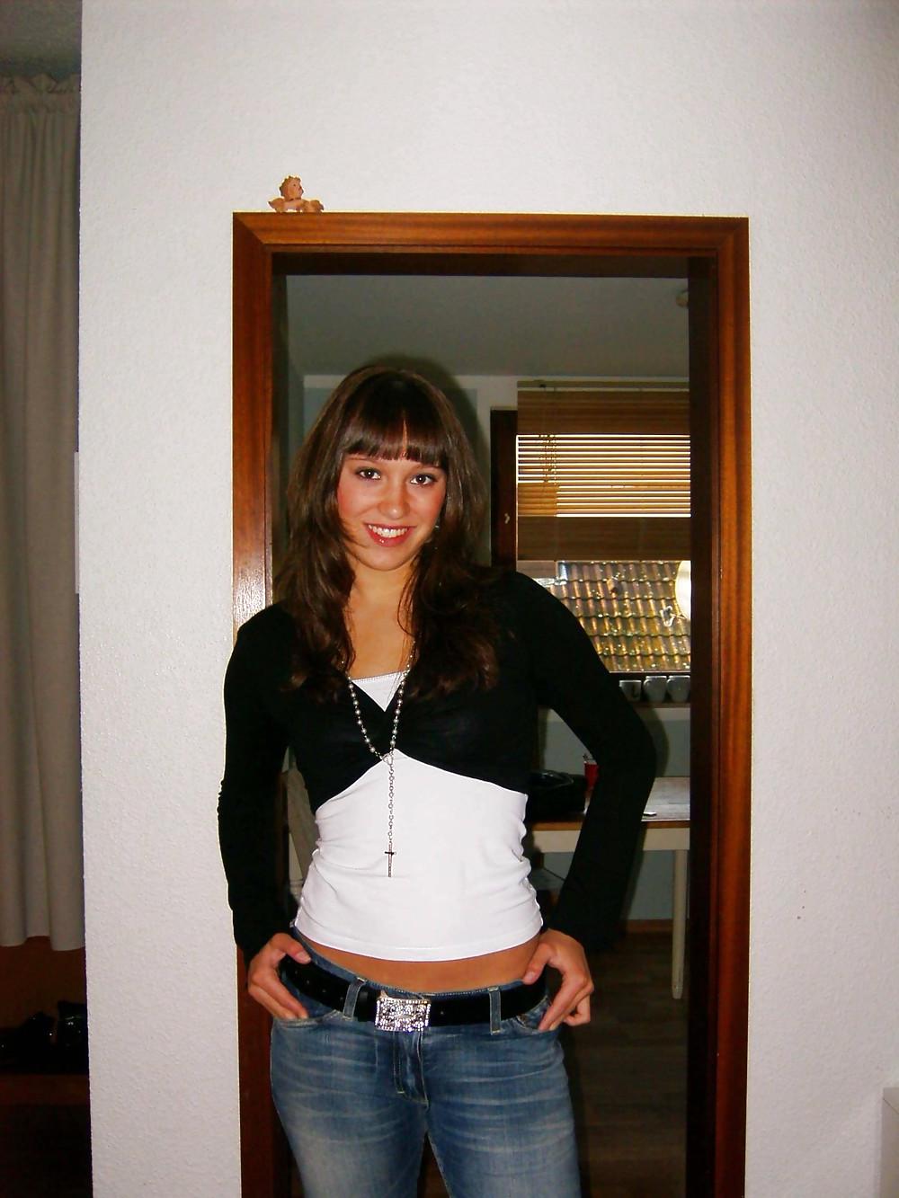 25P Queens in Jeans CLIII