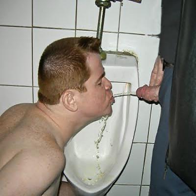 25P Men: Bathroom, Machos, Cum & Fun