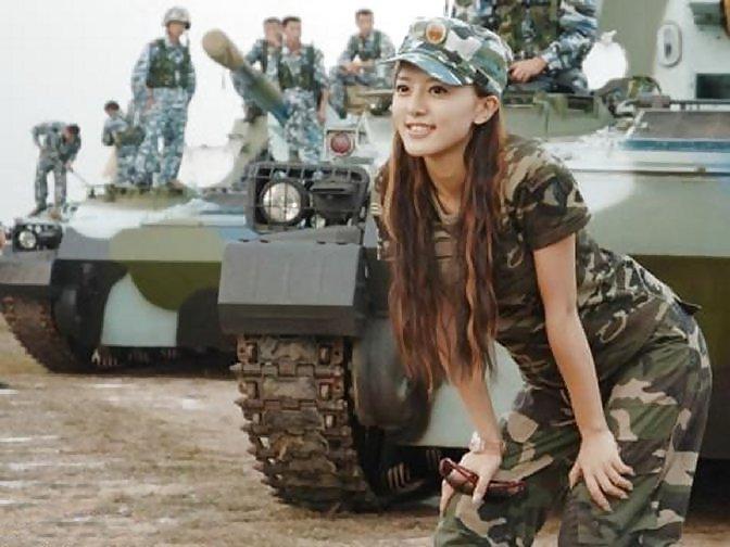 25P Real Army Girls 