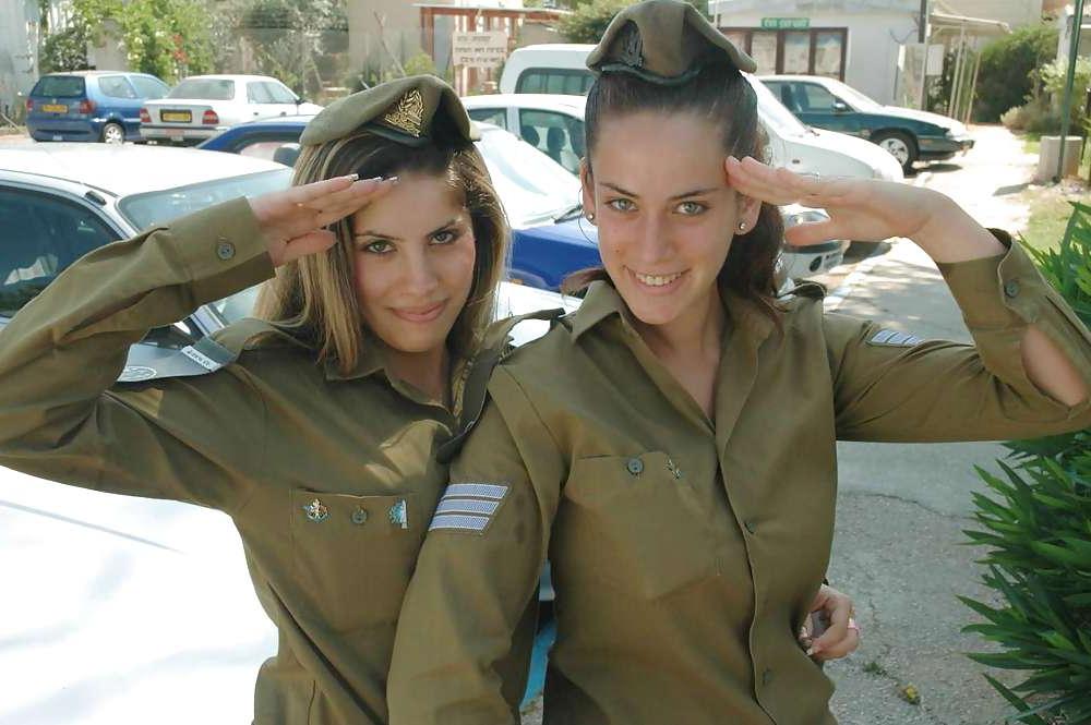 25P Real Army Girls 
