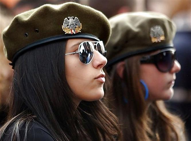 25P Real Army Girls 