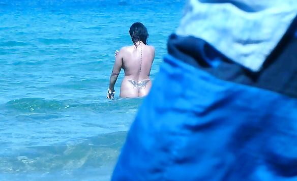 4P Me naked at public beach