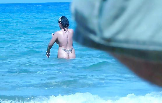 4P Me naked at public beach