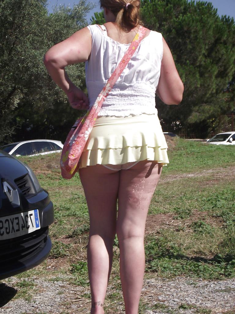 12P SHOWING OFF