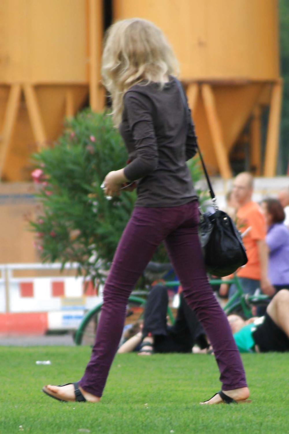 12P Blonde skinny teens in tight jeans