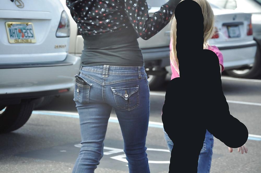 4P YNG Milf In Tight Jeans