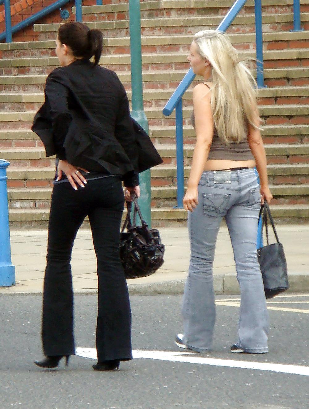 12P Jean y tanga