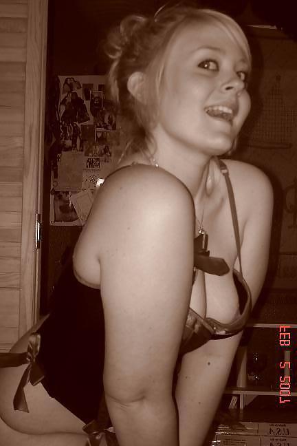 25P Cute curvy blonde EXGF