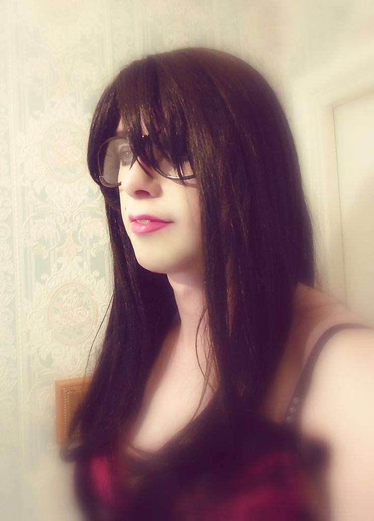 25P Tranny Pretty Kitty the Raven haired Party Girl