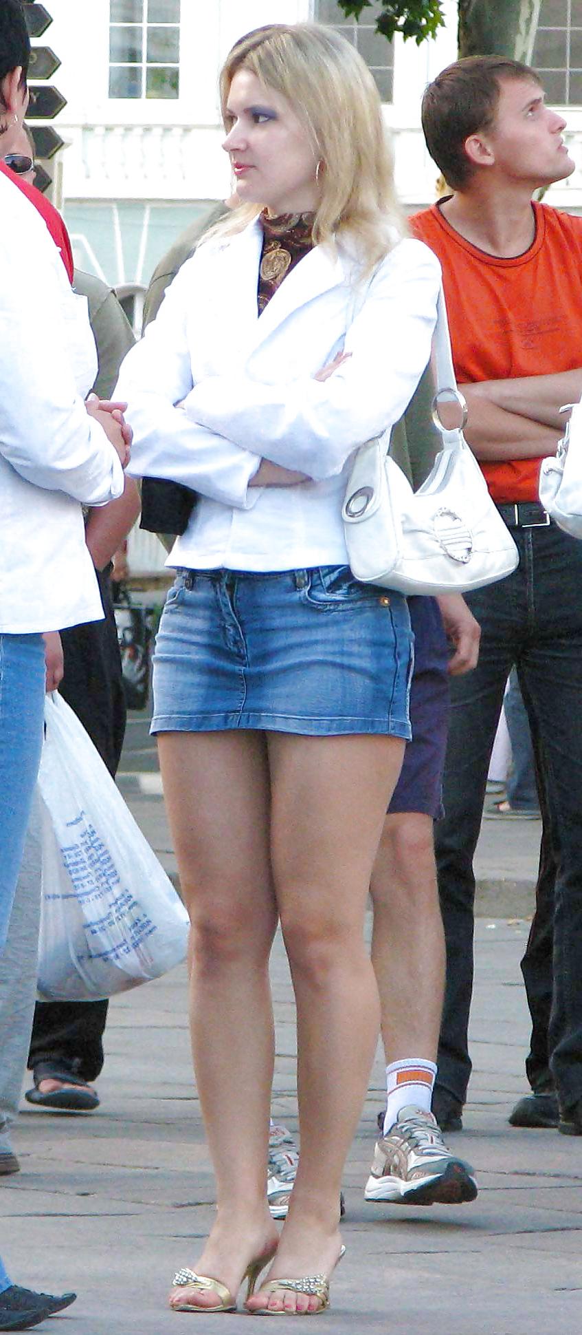 18P In The Streets 042 - Whiteblue Miniskirt Jeans