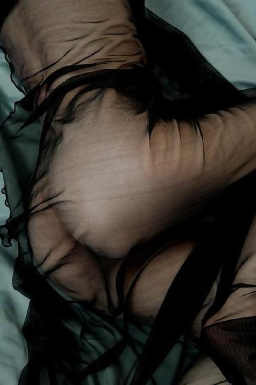 12P Women Nudity Art 