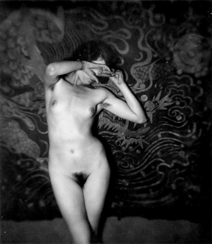 12P Women Nudity Art 