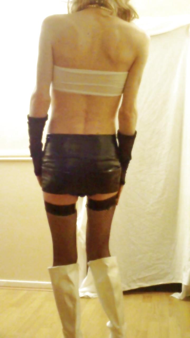 25P TRANNY BIMBO SLUT SANDRA