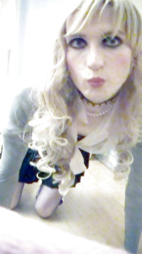 25P TRANNY BIMBO SLUT SANDRA