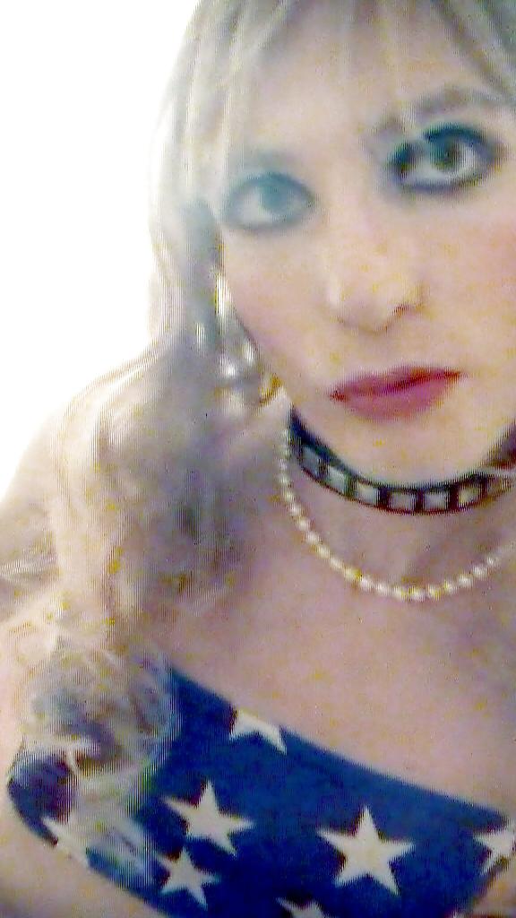 25P TRANNY BIMBO SLUT SANDRA