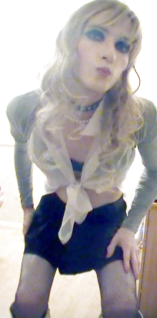 25P TRANNY BIMBO SLUT SANDRA