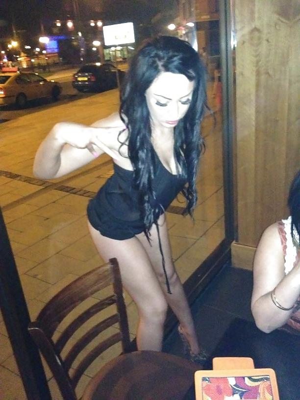 25P Hot Brunette Bimbo