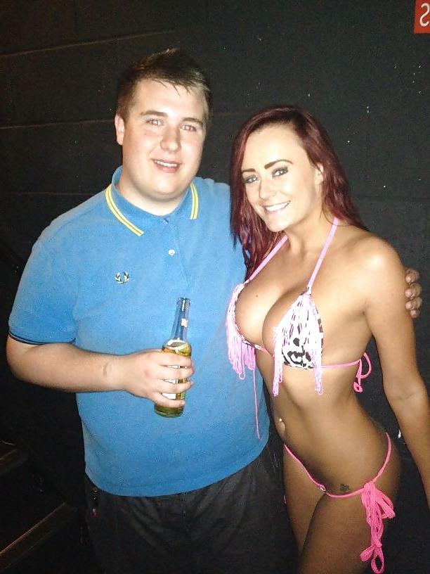 25P Hot Brunette Bimbo