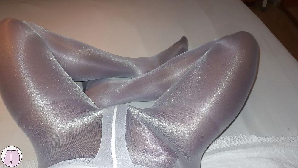 22P Pantyhose play 4